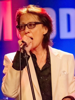 総合芸能プロダクション　カロスエンターテイメント　　6